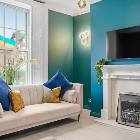 Artists Abode In - Hot Tub Holiday home