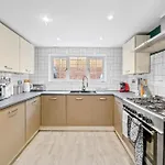 Semesterbostad Artists Abode In - Hot Tub Whitby