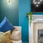 Artists Abode In - Hot Tub Whitby